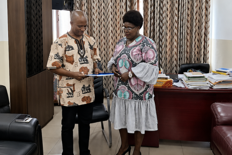 Professor Martins Ekor handing over to Professor Dorcas Obiri-Yeboah